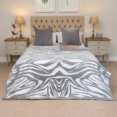 Ultimate Cotton - Zebra | Dove/Ecru