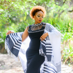 High Bulk Jacquard Wrap - Xhosa | Black/Brilliant White