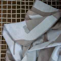 Amanda Cotton - Shapes | Cobblestone/White