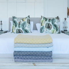 Protea Throw - Empire | White/Silver Rose