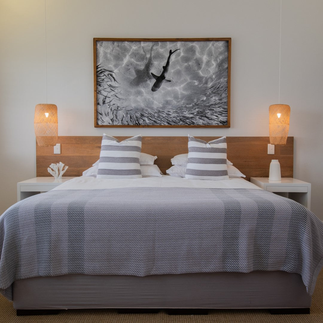 Protea Throw - Dunes | Iron/Black