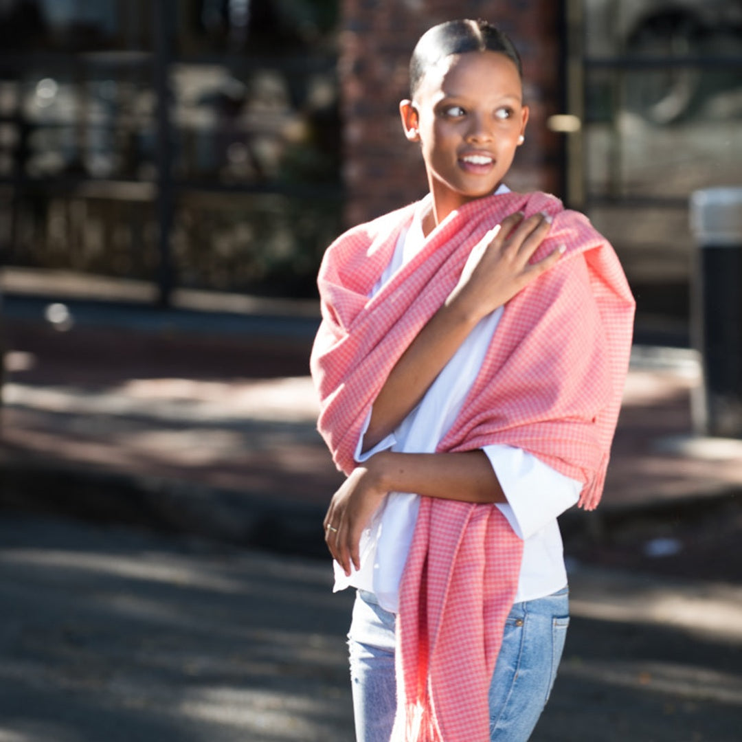 Amore Wrap - Houndstooth | Dark Coral
