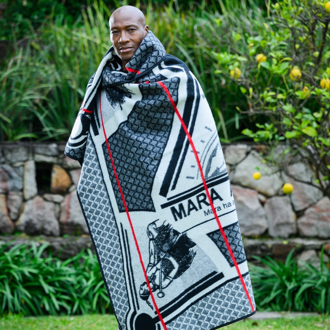 Basotho - Mara 30 | Black/Nat/Scarlet