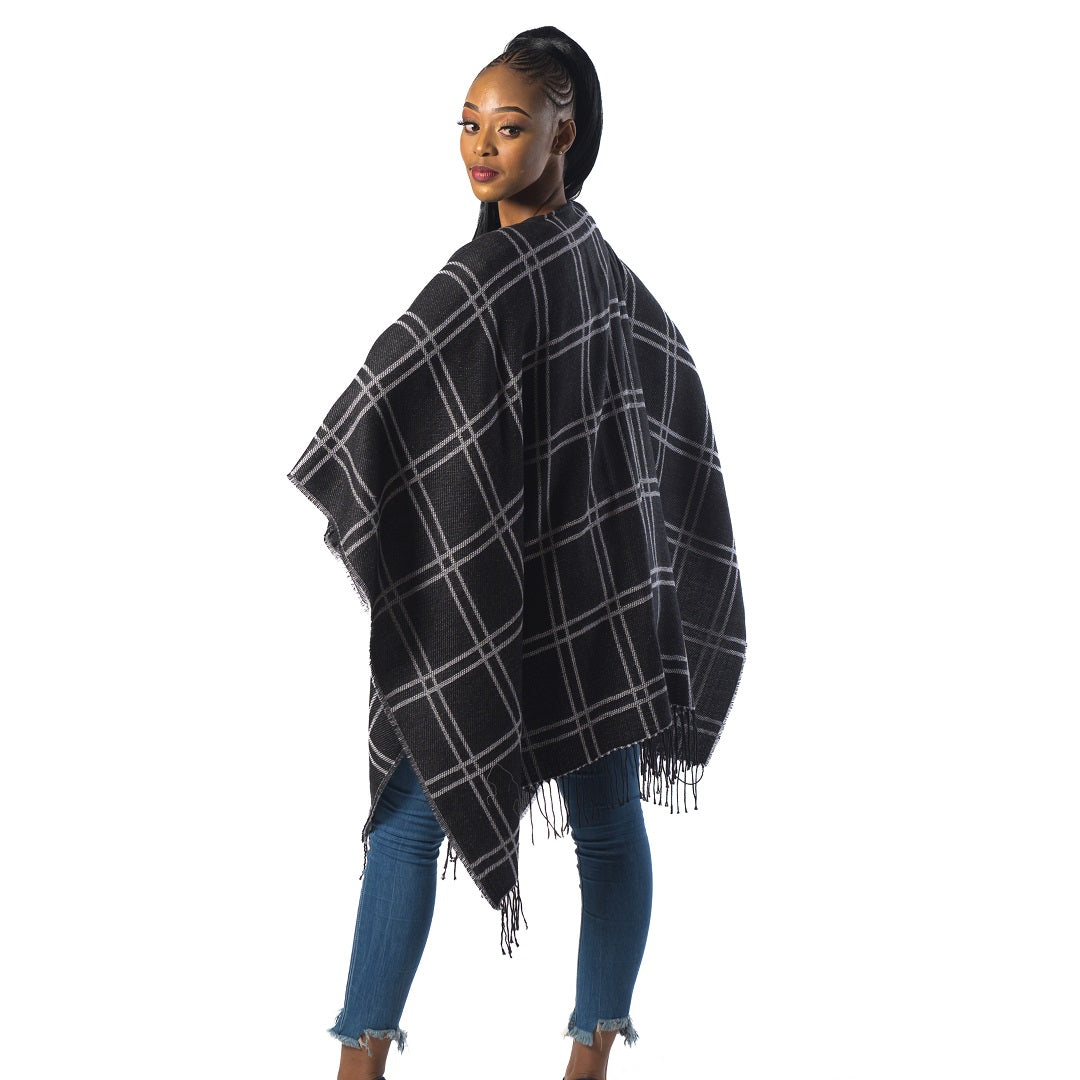 High Bulk Jacquard Poncho Wrap - Chess | Black/White