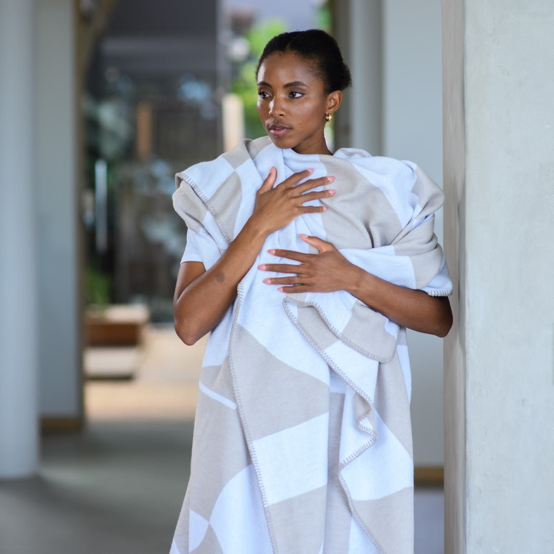Amanda Cotton - Shapes | Cobblestone/White