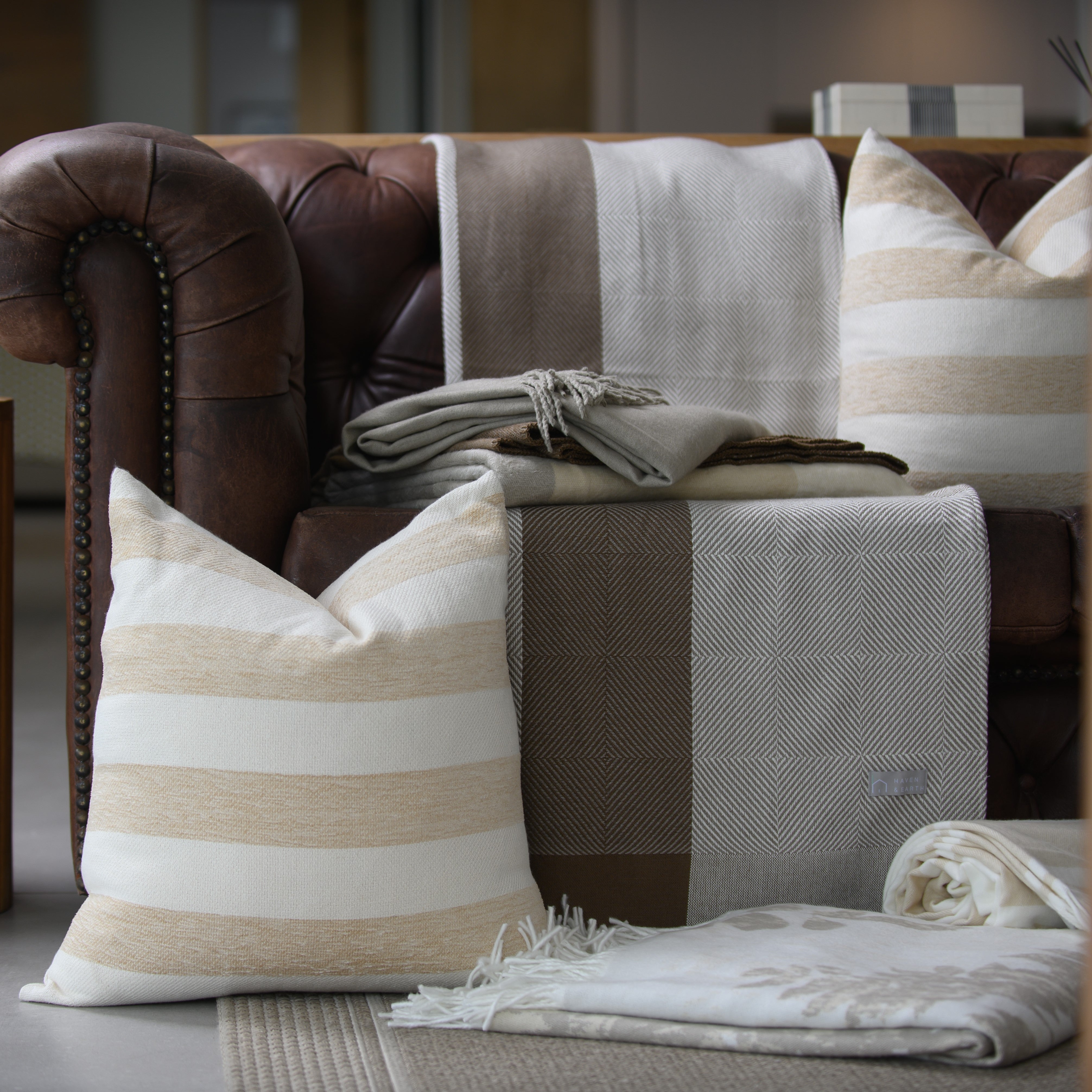 Protea Throw - Geometry | Coffee/Cobblestone