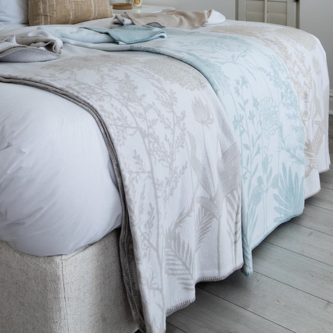 Amanda Cotton - Meadow | Oyster Grey/White